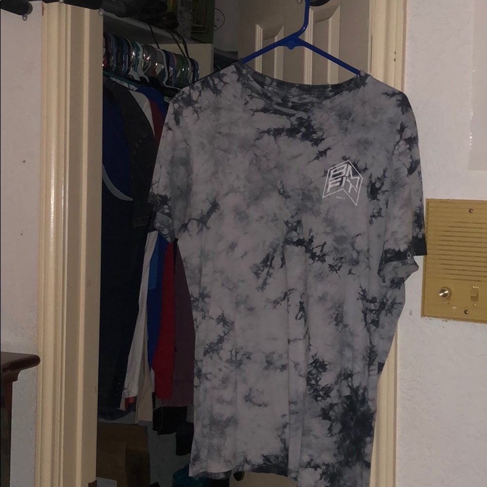 BMFIT grey mineral wash tee sold out on site